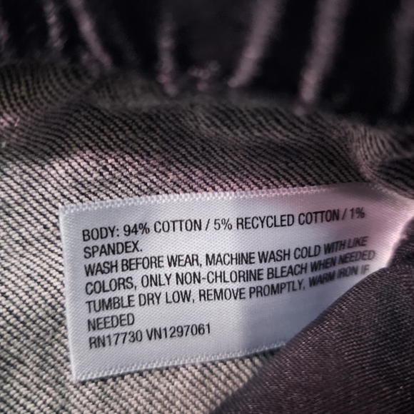 Set Of Boys Clothes- Long-Sleeve Shorts, Sweatshirt, Pants- Cool To Be Kind- 4T - Picture 6 of 14